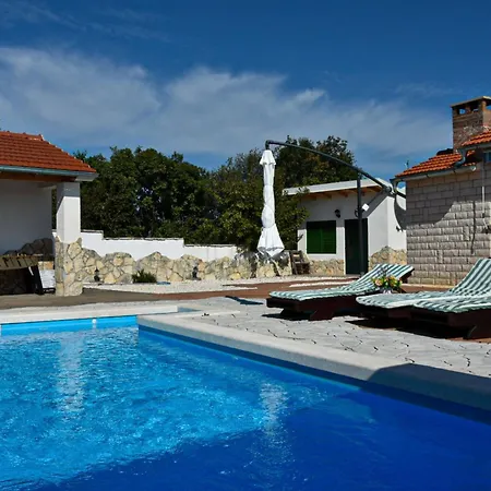 Mystic Woods Bristane