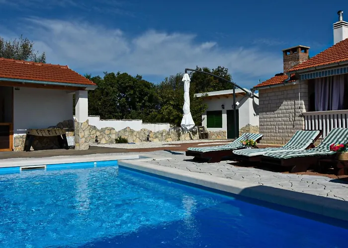 Mystic Woods Bristane