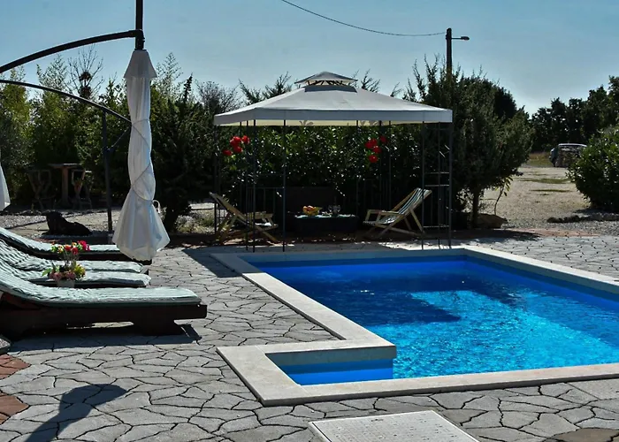 Mystic Woods Villa Bristane