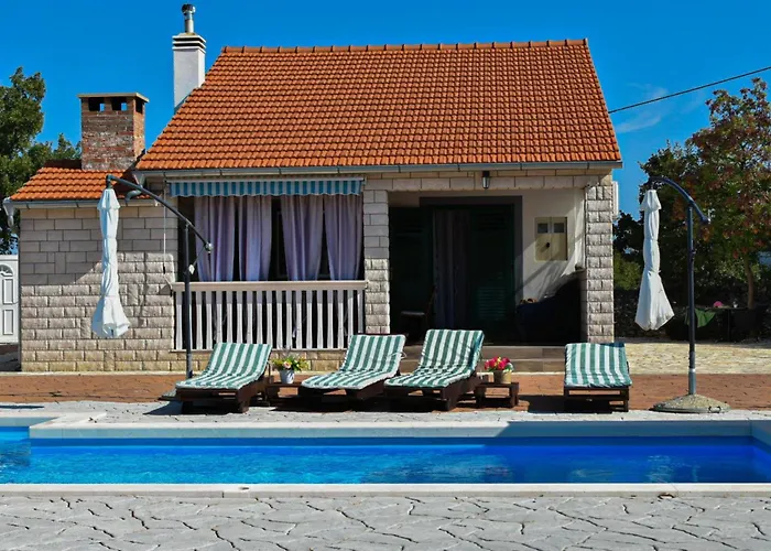 Mystic Woods Villa Bristane